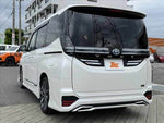 VOXY HYBRID