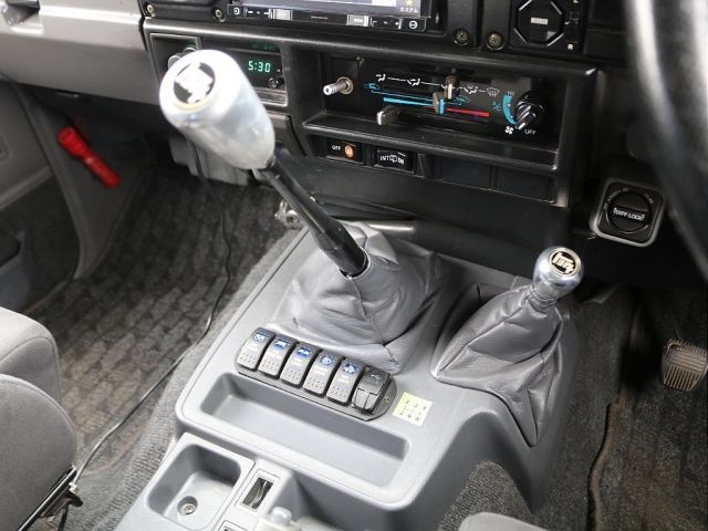 LANDCRUISER van