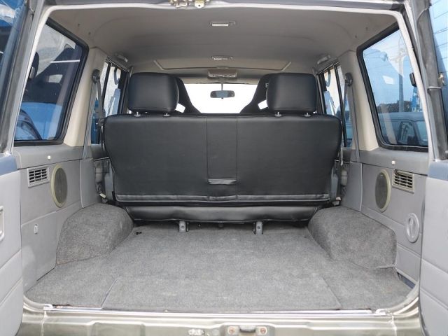 LANDCRUISER van