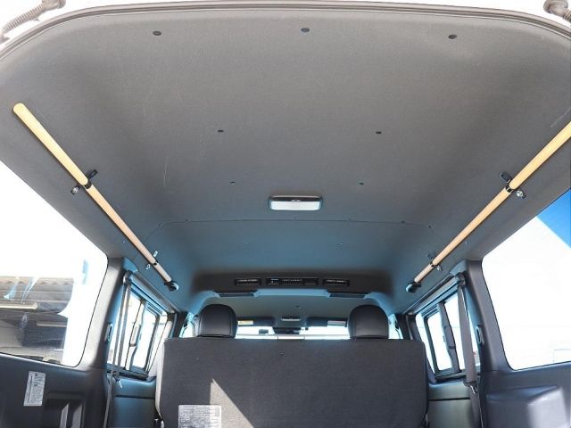 HIACE van 4WD