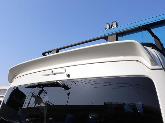 HIACE van 4WD