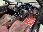 CROWN sedan hybrid