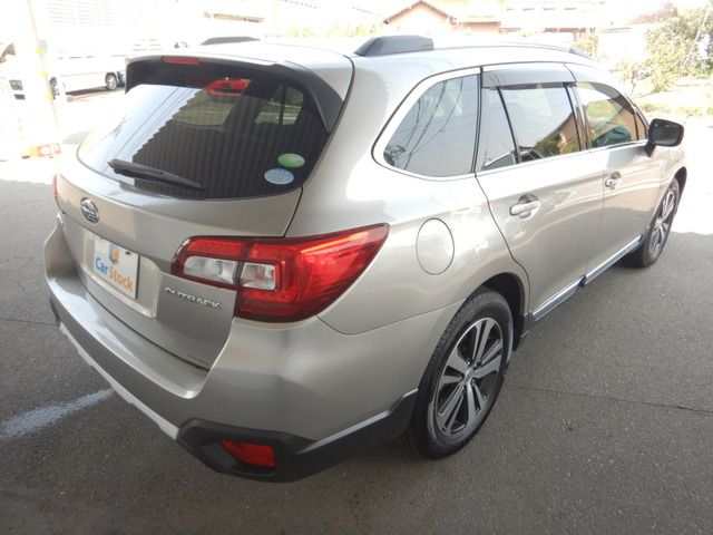 LEGACY OUTBACK