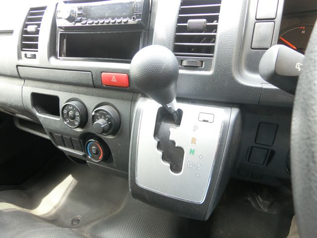 HIACE van 2WD