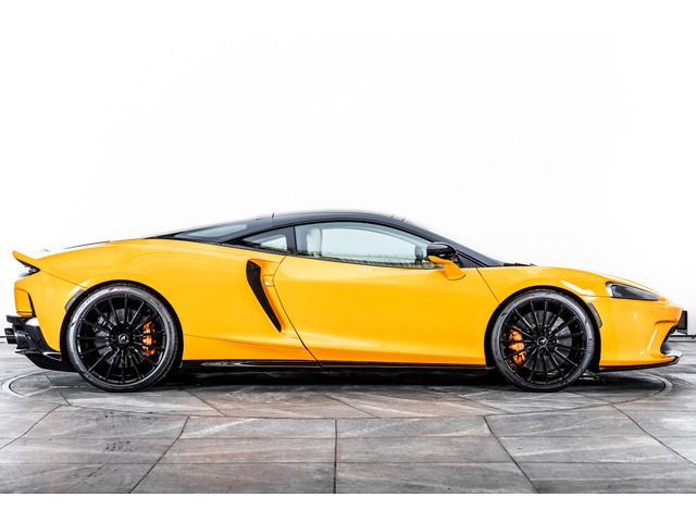 McLaren GT