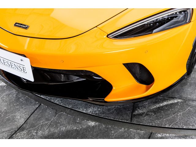 McLaren GT