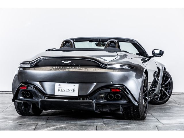 V8 Vantage Roadster