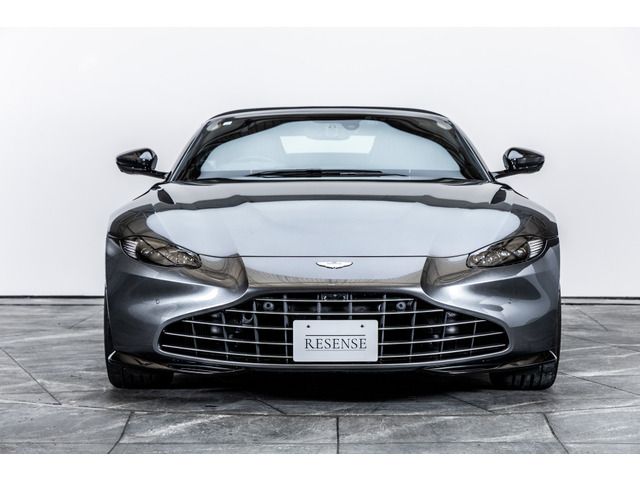 V8 Vantage Roadster