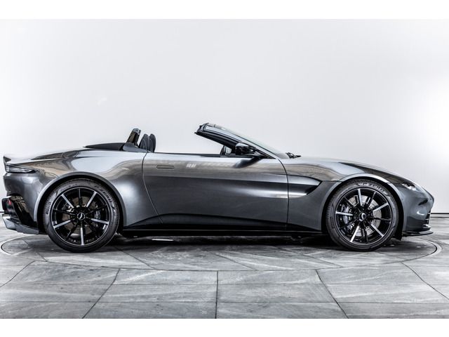 V8 Vantage Roadster