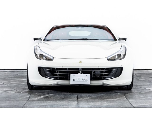 FERRARI GTC4 LUSSO T