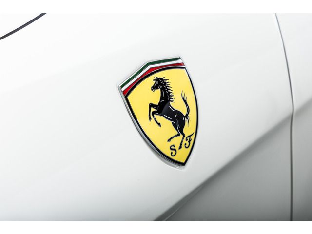 FERRARI GTC4 LUSSO T