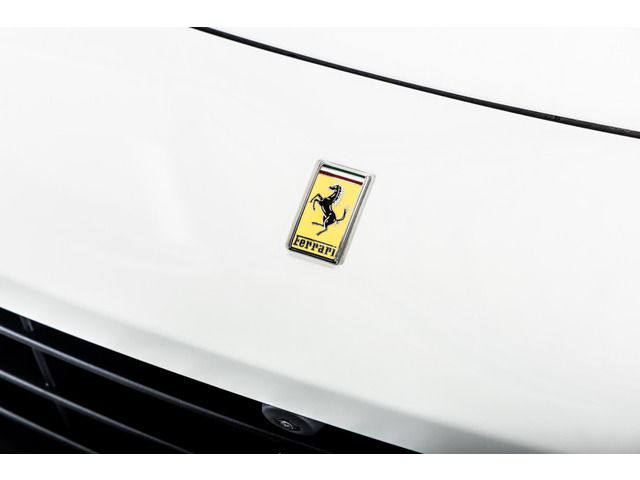 FERRARI GTC4 LUSSO T