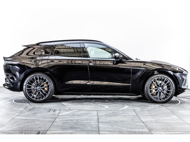 ASTON MARTIN SUV