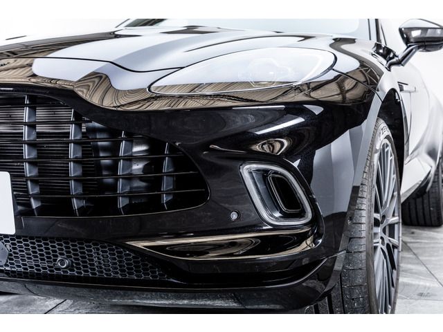 ASTON MARTIN SUV