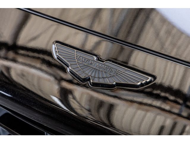 ASTON MARTIN SUV