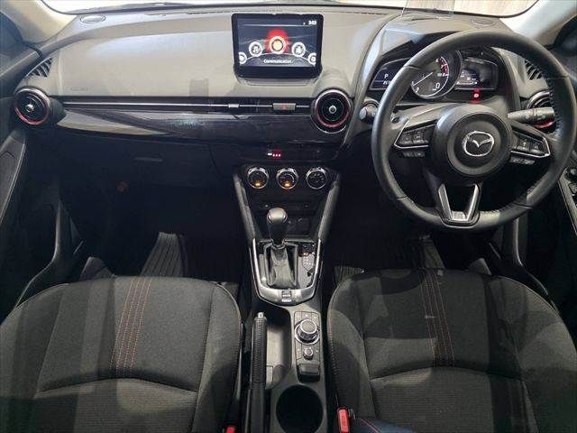 MAZDA2