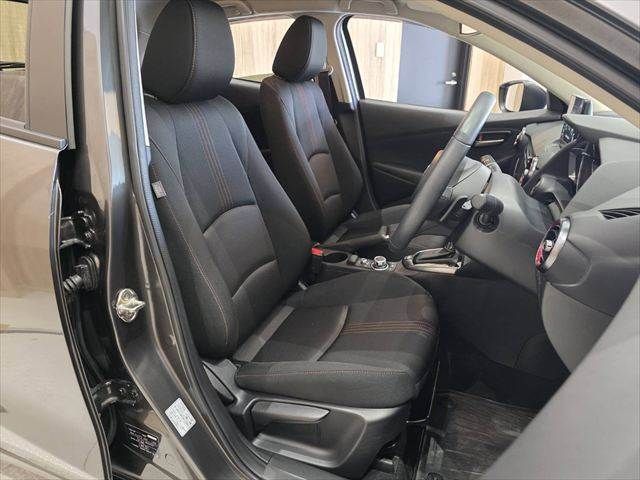MAZDA2