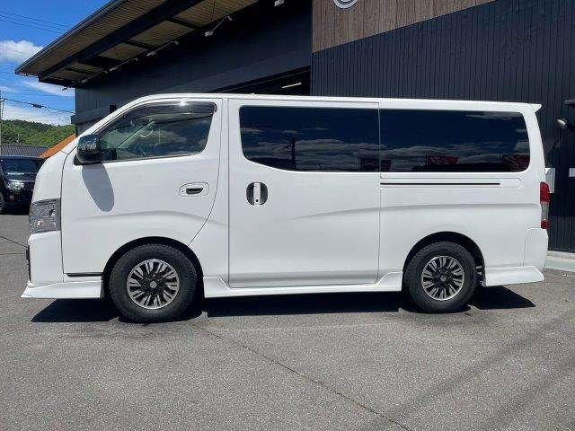 CARAVAN van 2WD