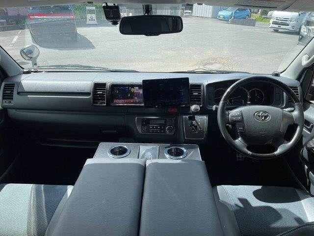 HIACE van 4WD