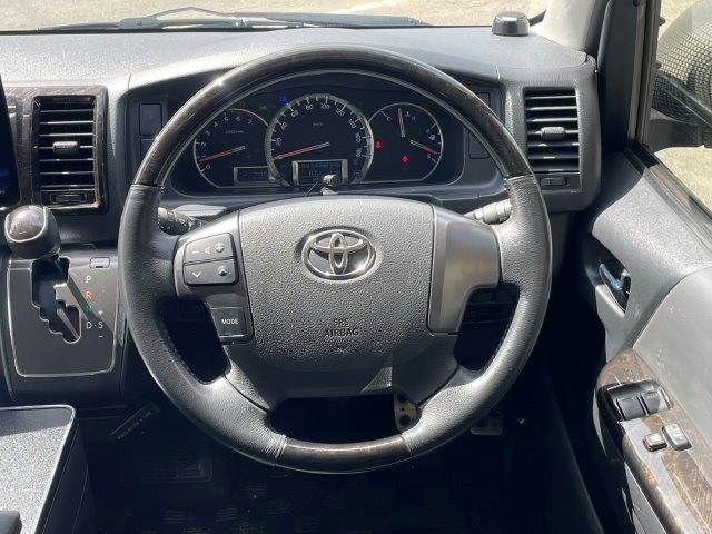 HIACE van 4WD
