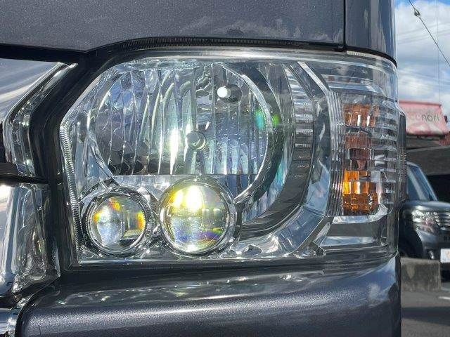 HIACE van 4WD