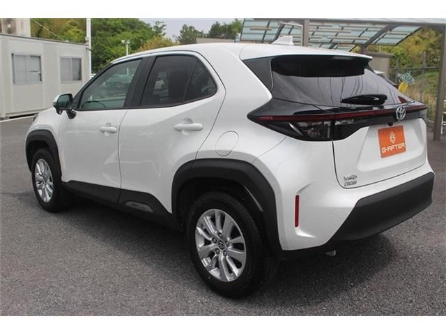YARIS CROSS