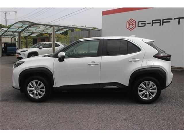 YARIS CROSS