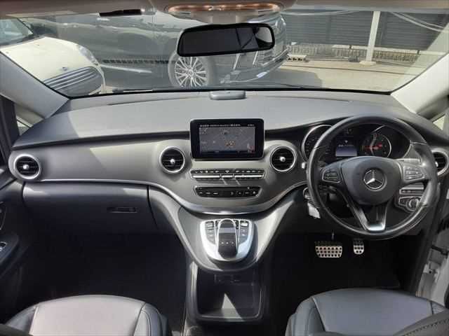 MERCEDES BENZ V class
