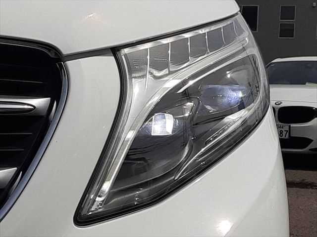 MERCEDES BENZ V class