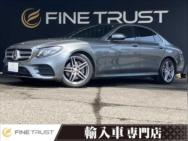 MERCEDES BENZ E-Class sedan