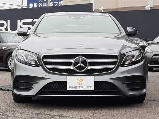 MERCEDES BENZ E-Class sedan