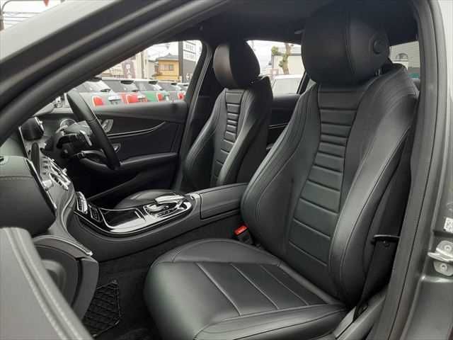 MERCEDES BENZ E-Class sedan