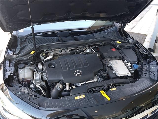 MERCEDES BENZ GLA class