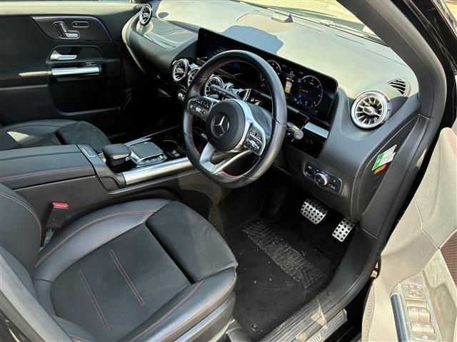 MERCEDES BENZ GLA class