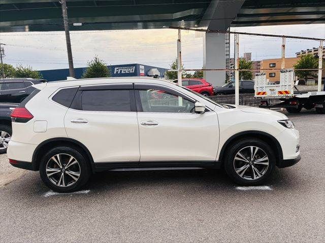 X-TRAIL 4WD