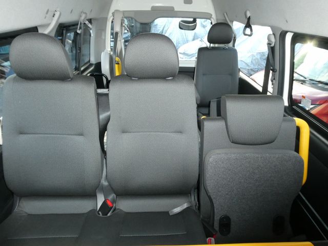 REGIUSACE 4WD van