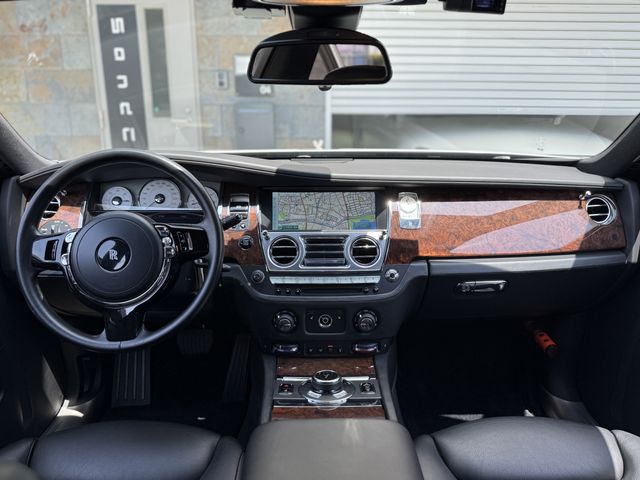 ROLLS-ROYCE