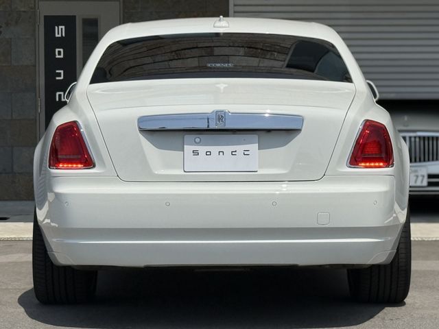 ROLLS-ROYCE