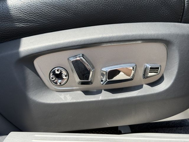 ROLLS-ROYCE