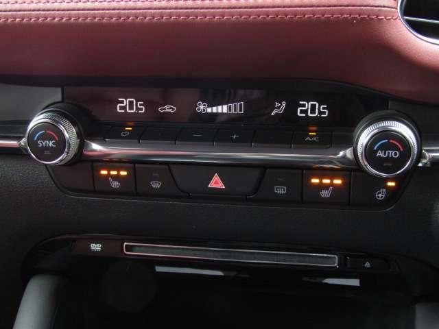 MAZDA3 FASTBACK