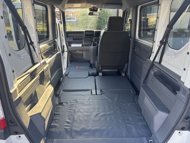 N-VAN