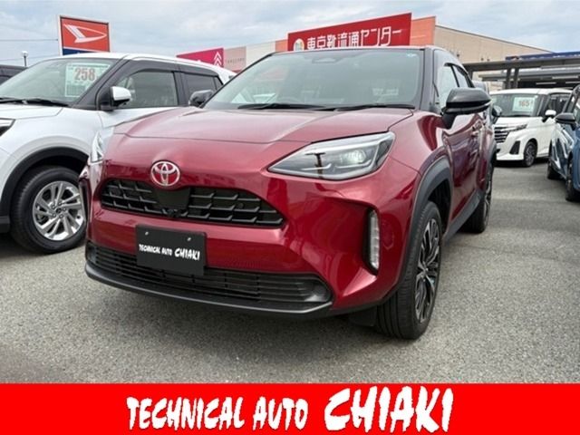 YARIS CROSS HYBRID