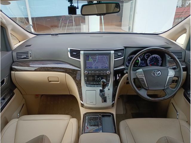 ALPHARD hybrid 4WD