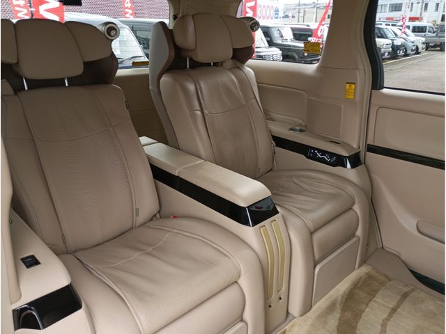 ALPHARD hybrid 4WD