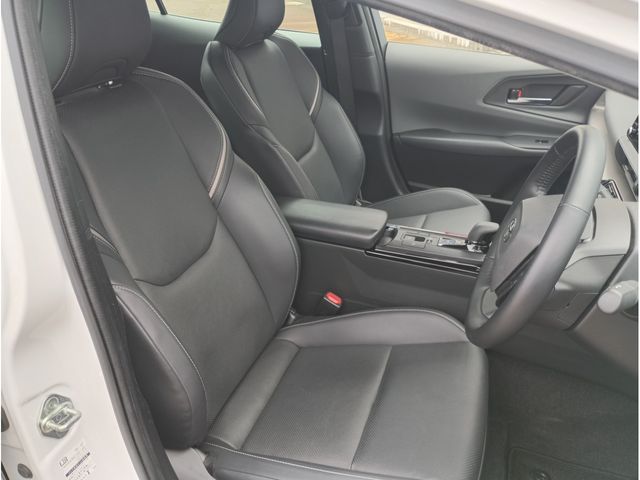PRIUS 4WD