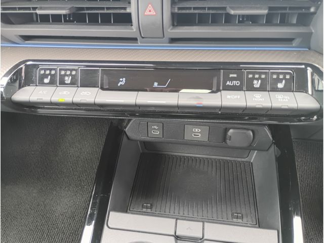 PRIUS 4WD