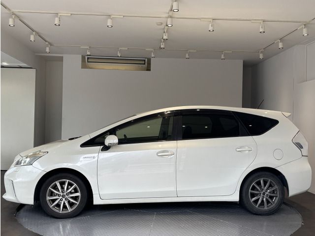 PRIUS Alpha
