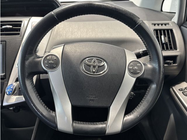 PRIUS Alpha