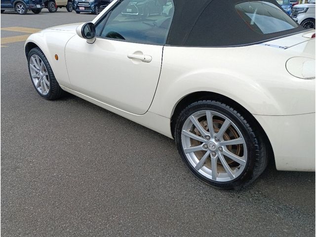 ROADSTER