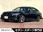 CROWN sedan hybrid